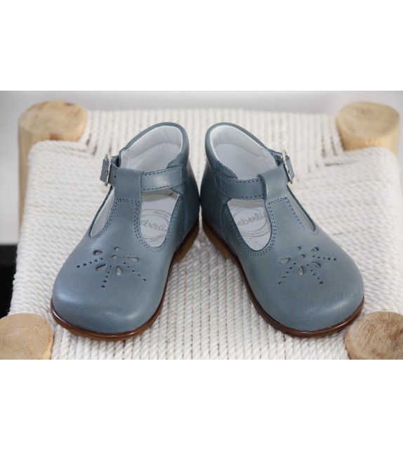 Sandales fermées cuir bleu denim